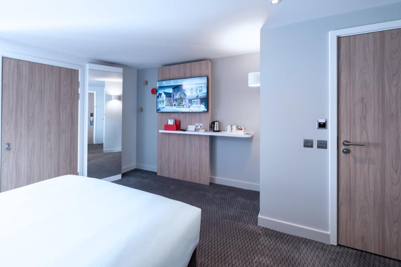 Holiday Inn Express - Fleet By Ihg Luaran gambar