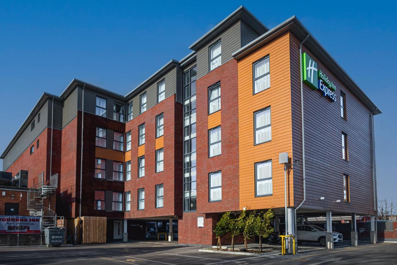 Holiday Inn Express - Fleet By Ihg Luaran gambar