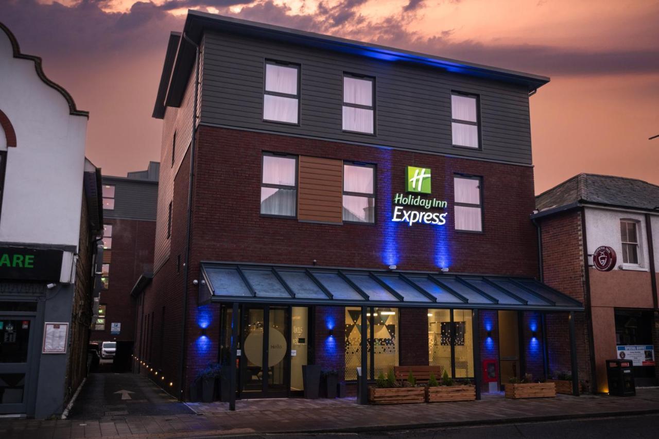 Holiday Inn Express - Fleet By Ihg Luaran gambar